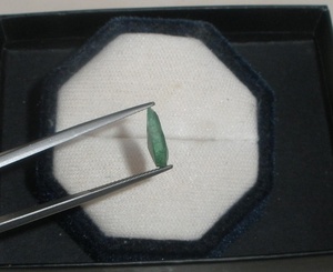 12 x 10mm Emerald Pear loose natural <b>gem</b> for <b>Crafts</b>, Jewelry and <b>Gem</b> Collecting - Product Image 2
