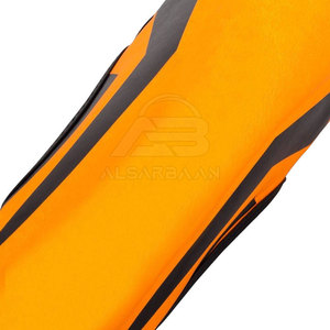 Espinilleras de boxeo de alta calidad, fabricadas profesionalmente en cuero para adultos. - Product Image 4