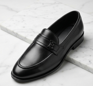 Asken Atelier – Mocassins noirs de luxe pour hommes, élégants, avec logo métallique, chaussures de ville formelles en synthétique pour affaires - Product Image 1