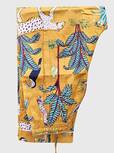Conjunto de pijama de manga larga con estampado animal amarillo para mujer, cuello con muescas, parte superior con botones, pantalones con cintura elástica - Product Image 3