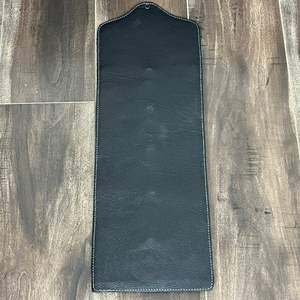 Organisateur de foulards et de chiffons en cuir véritable de qualité supérieure, fait à la main, avec des motifs floraux et un design multi-anneaux, décoration rustique de style western - Product Image 6