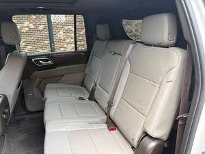 SUV Familiar de Lujo de Tamaño Completo, Color Blanco, Modelo 2026, Seminuevo - Product Image 5