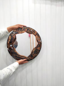 Espejo de Arte de Resina Artificial Europeo de Lujo Hecho a Mano, Pintura con Tema de Amor, Accesorio de Decoración para el Hogar para Elevar tu Espacio con Estilo - Product Image 6