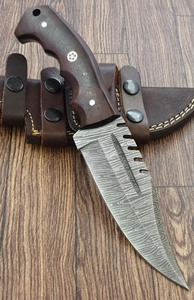 Couteau de camping à lame fixe en acier Damas forgé à la main, pointe en U, manche en bois naturel, fabricant OEM - Product Image 2