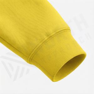 Hoodie surdimensionné élégant pour homme, design vintage délavé avec poche avant, confortable, personnalisable pour l'hiver. - Product Image 6