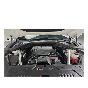 Genesis GV70 2.5T AWD 2024, SUV a Gasolina con 22,240 km, Emisión Euro V, Caja de Cambios Automática, Asientos de Cuero, Volante a la Izquierda, Cámara Trasera - Product Image 5
