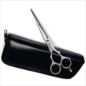 กรรไกรตัดผมสแตนเลส CHC ระดับมืออาชีพ พร้อมเทคโนโลยีพลาสม่า ปลอดภัยสำหรับใช้ในร้านเสริมสวย ใบมีดคมชัดเพื่อการควบคุมการจับที่ดี - Product Image 3