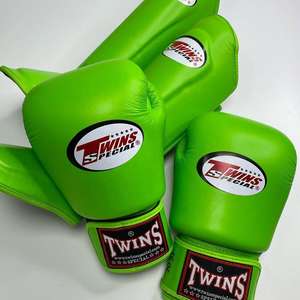 Guantes de Boxeo y Protectores de Espinilla Twins Sanda Muay Thai, Juego de Protectores de Espinilla de Cuero Premium con Correa de Muñeca Ajustable para Adultos - Product Image 2