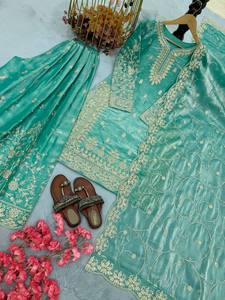 Ensemble de robe de mariée traditionnelle indienne et pakistanaise pour femmes, en rayonne brodée, longueur au sol, coupe classique, toutes saisons - Product Image 6