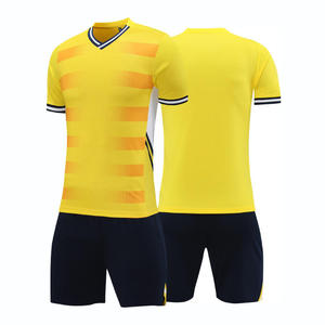 Conjunto de Camiseta de Fútbol de Manga Larga Blanca para Hombre con Pantalones Cortos Azul Marino, Cuello en V, Poliéster que Absorbe la Humedad, Ajuste Atlético, para Todas las Temporadas, Sublimado - Product Image 3