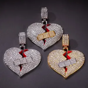 Colgante de Moissanita Corazón Roto Totalmente Engastado VVS Corte Brillante Estilo Hip Hop Chapado en Oro Rosa Joyería de Regalo - Product Image 3