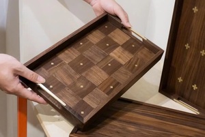 Bandejas de Servir Hechas a Mano de Nogal Negro, Bandeja Pequeña de Madera con Diseño de Rompecabezas, Bandeja Decorativa para Otomana, Bandeja de Servir de Madera con Asa - Product Image 4