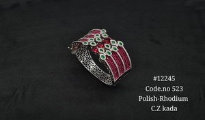 Pulsera Kada de latón con circonita cúbica morada 12245, diseño floral, chapada en rodio, joyería para mujer, para fiestas. - Product Image 3