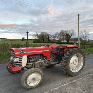 รถแทรกเตอร์ฟาร์มสีแดง Massey Ferguson 165 ขนาด 65 แรงม้า ขับเคลื่อน 4 ล้อ ระบบเกียร์ สำหรับเครื่องยนต์ดีเซล ชิ้นส่วนหลักประสิทธิภาพสูง ขายส่ง - Product Image 2