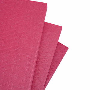 Panneau d'isolation XPS haute densité en matériau durable, qualité FR, pour l'isolation thermique dans les applications murales, de toiture et de sol. - Product Image 2