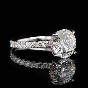 Anillo de Compromiso y Boda de Moissanita Certificada, Anillo de Plata de Ley 925 con Baño de Rodio de Lujo, Anillo de Promesa para Uso Diario, Unisex - Product Image 1