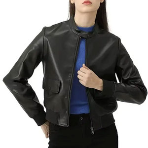 Blouson moto en cuir et peau lainée pour femme avec ceinture, col montant, chaud pour l'hiver, manches longues, style court - Product Image 1