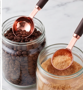 Cuillères doseuses en acier inoxydable poli or rose avec manches en bois, équipement métallique pour ustensiles de cuisine et usage domestique - Product Image 5