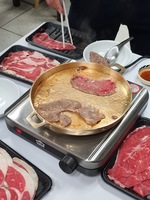 Plato Redondo Premium de Latón de 9 Pulgadas para Bistec con Asas, Hecho a Mano, Pulido de Lujo, para Hoteles y Restaurantes, Idea Perfecta para Recuerdo o Regalo