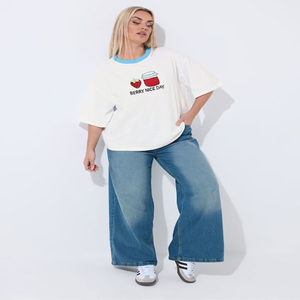 Camisetas Blancas Oversize de Algodón Estampadas de Manga Corta con Cuello Redondo para Mujer al por Mayor - Estilo Casual y Ajuste Holgado - Product Image 3