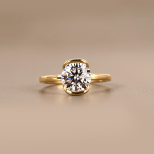 แหวนหมั้นเพชรทรงบริลเลียนต์เคลือบโรเดียมทองคำขาว 14K เพชรเพาะเลี้ยงในห้องปฏิบัติการ ของขวัญสุดหรูสำหรับผู้หญิง รับรองโดย IGI VBR JEWELS - Product Image 1