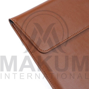 Housse pour ordinateur portable en cuir véritable marron, cuir de vachette - Product Image 5
