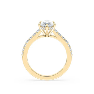 Anillo de compromiso Manhattan con diamante de un quilate con corte en forma de pera y piedras laterales, en oro rosa, oro blanco, oro amarillo, elegante y atemporal, joyería para mujer. - Product Image 6