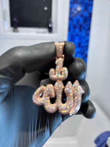 Colgante Islámico Personalizado Chapado en Rodio con Diamantes VVS, Diseño 3D V Vendetta, Estilo Hip Hop, Pasa el Test de Diamantes, Plata para Hombre, Certificado IGI - Product Image 3