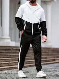 Ensemble survêtement 2 pièces pour homme, veste à capuche zippée et pantalon coupe-vent, motif chevron color block blanc et noir - Product Image 5