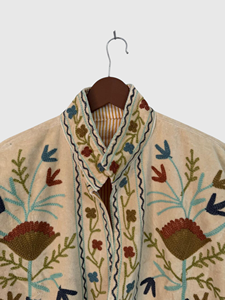 Chaqueta de terciopelo con cuello mandarín y bordado floral a mano, manga larga, para adultos, estilo elegante, para invierno. - Product Image 5