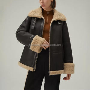 Boomletcorp Chaquetas de cuero de moda de estilo de alta calidad para mujer Chaqueta de cuero a prueba de agua con logotipo personalizado en todos los colores. - Product Image 6