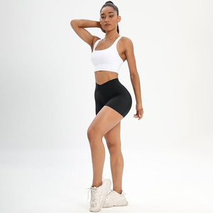 Shorts de yoga en cuir pour femme, taille mi-haute, couleur unie, polyester-coton, séchage rapide, coupe sportive ajustée, style skinny, taille élastique, respirant - Product Image 3
