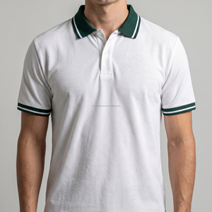 Camisa de Manga Corta de Punto Piqué Blanca Sólida para Hombre con Logotipo Personalizado, Cuello y Puños en Contraste Verde, Ligera, Transpirable y de Alta Calidad - Product Image 3