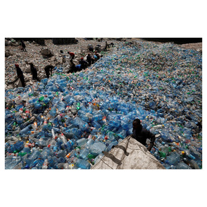 Déchets de bouteilles PET en vrac, provenant de bouteilles en plastique recyclées après consommation - Product Image 3