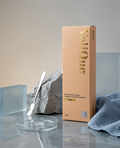 Volique Premium HA Gel de Comblement Cutané Réticulé Solution Profonde 10ml Longue Durée 24mg HA 6-12 Mois Visage/Nez/Lèvres - Product Image 3