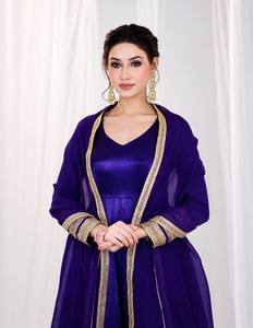 Robe Anarkali en soie violette avec broderie dorée, longueur ras du sol, tenue traditionnelle indienne et pakistanaise pour mariage, coupe ample pour femme - Product Image 5