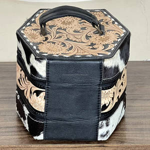 Estuche de joyería de cuero floral hecho a mano de primera calidad, cuero genuino de vaca, doble compartimento, organizador de joyas portátil para viaje. - Product Image 4