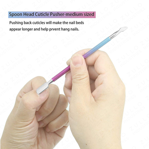 Pousse-cuticules et grattoir professionnel en acier inoxydable à double extrémité avec poignée ergonomique pour manucure, pédicure et nettoyage - Product Image 5