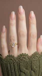 แหวนมอสซาไนต์ทรงบาแกตต์ 0.51 กะรัต ดีไซน์ดอกไม้ ตัวเรือนเงินแท้ 925 ชุบทอง ประดับดอกไม้สไตล์คลาสสิก ของขวัญเครื่องประดับสุดหรู - Product Image 4