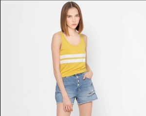 เสื้อกล้ามถักลายทางสีเหลืองสำหรับผู้หญิง คอกลม ลำลอง ใส่สบายในฤดูร้อน เสื้อแขนกุด ผ้าฝ้ายระบายอากาศได้ดี - Product Image 1