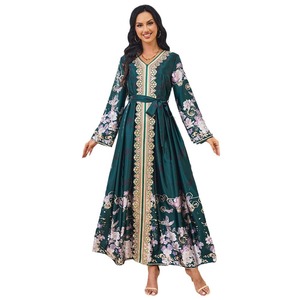 Abaya Musulmana Modesta para Mujer, Transpirable, Elegante, Estilo Étnico de Dubái, Vestido de Fiesta, Poliéster, para Verano, Otoño y Primavera - Product Image 1