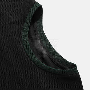 เสื้อยืดผู้ชายสไตล์สปอร์ต ออกแบบมาเพื่อไลฟ์สไตล์แอคทีฟ ออกกำลังกาย และสวมใส่ในชีวิตประจำวัน ด้วยดีไซน์ทันสมัย - Product Image 3