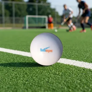 Pelota de Hockey Personalizada con Logotipo, Sin Hoyuelos, Hecha de PVC Duradero – Pelota de Entrenamiento y Práctica de Superficie Lisa para Jugadores - Product Image 4