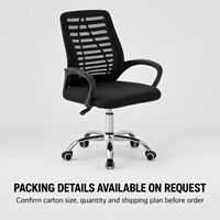 Chaise de bureau commerciale moderne en maille avec appui-tête réglable, base chromée et accoudoirs fixes pour hôtels et écoles