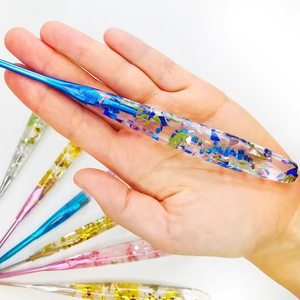 Ganchos de Crochet de Resina Hechos a Mano, Ganchos de Crochet de Lujo para Kits de Crochet, Herramientas de Costura, Tijeras de Sastre - Product Image 1