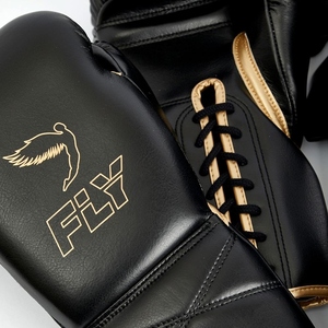 ชุดอุปกรณ์ชกมวยหนังแท้แบบมืออาชีพ ยี่ห้อ Brand New Professional Pro Punching Fly พร้อมชุดป้องกันศีรษะและอวัยวะเพศชาย ผลิตในปากีสถาน สีดำ - Product Image 2