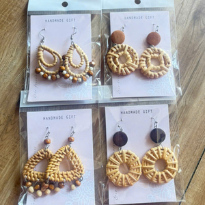 Boucles d'oreilles en rotin écologiques, bijoux en bambou faits à la main, légères et tendance, fabriquées au Vietnam, fournisseur - Product Image 3