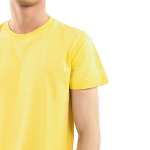 เสื้อยืดคอกลมสีเหลืองล้วน แขนสั้น ผ้าฝ้ายแท้ 100% แบบ OEM สำหรับผู้ชาย สไตล์ลำลองพื้นฐาน - Product Image 5