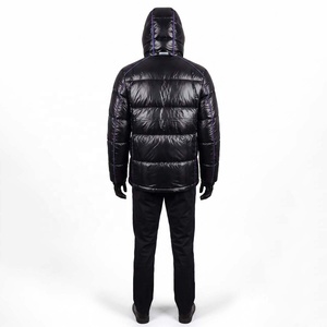 Chaqueta de Invierno Acolchada Ligera para Hombre con Cuello Alto y Capucha, Logotipo Personalizado, Alta Calidad, Logotipo Frontal, Venta al Por Mayor OEM - Product Image 3