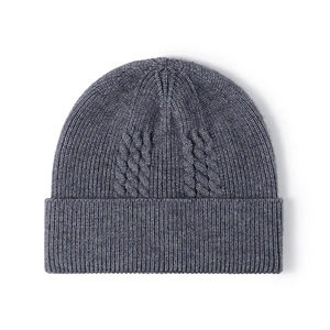 Gorros de Punto con Pedrería Disponibles en Todos los Colores, Fabricante de Gorros de Invierno con Pedrería Personalizados - Product Image 1